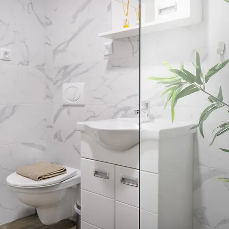 Zgonjanin Silver Apartment *